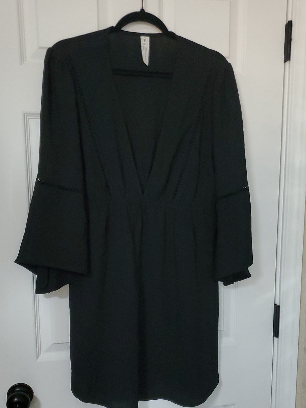 Black V-Neck Bell Sleeve Tunic Top